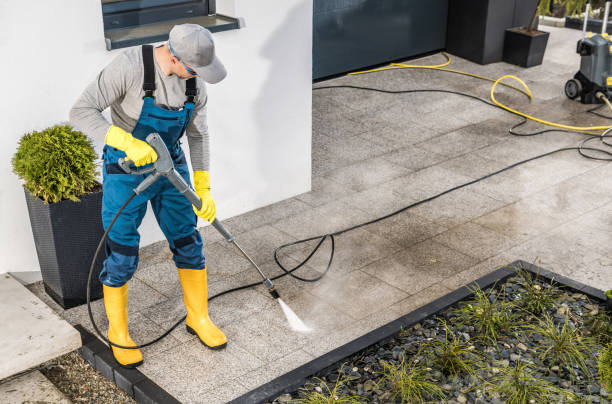 Best Deck Cleaning Services  in Wekiwa Springs, FL